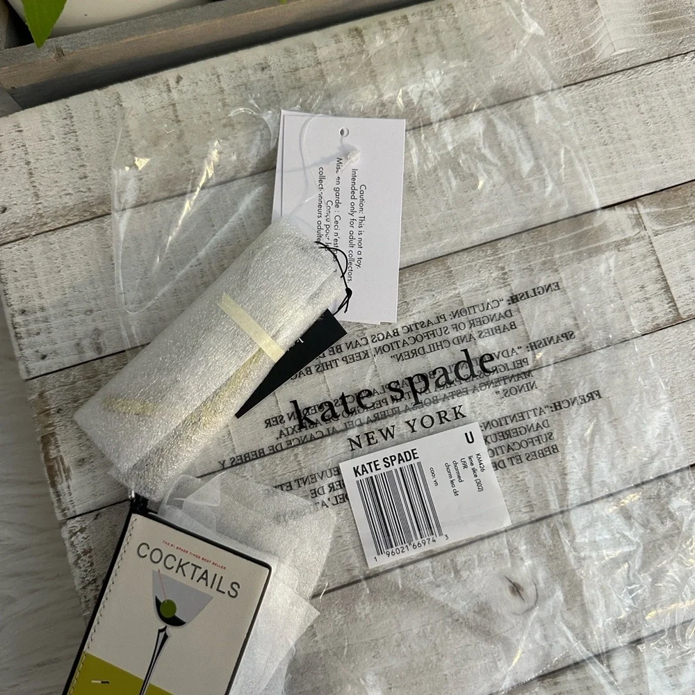 Nwt Kate spade cocktails recipe book bag charm - Picture 11 of 11